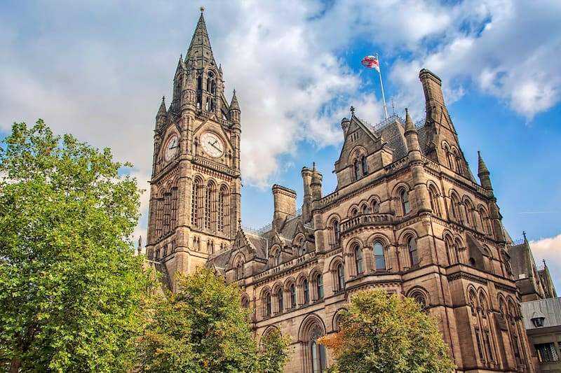 10 recommandations de voyage tendance pour explorer Manchester